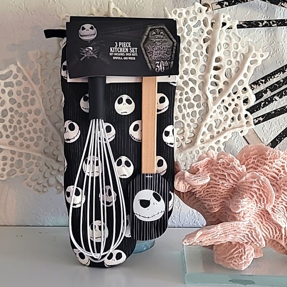 Disney Kitchen Nwt Disney Nightmare Before Christmas Kitchen Set